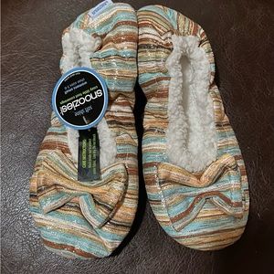 Snoozies House Slippers 5-6